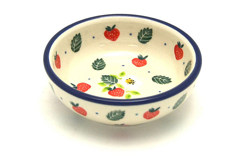 Ceramika Artystyczna Polish Pottery Dish - Round Food Prep - Strawberry Field B88-2709a (Ceramika Artystyczna)