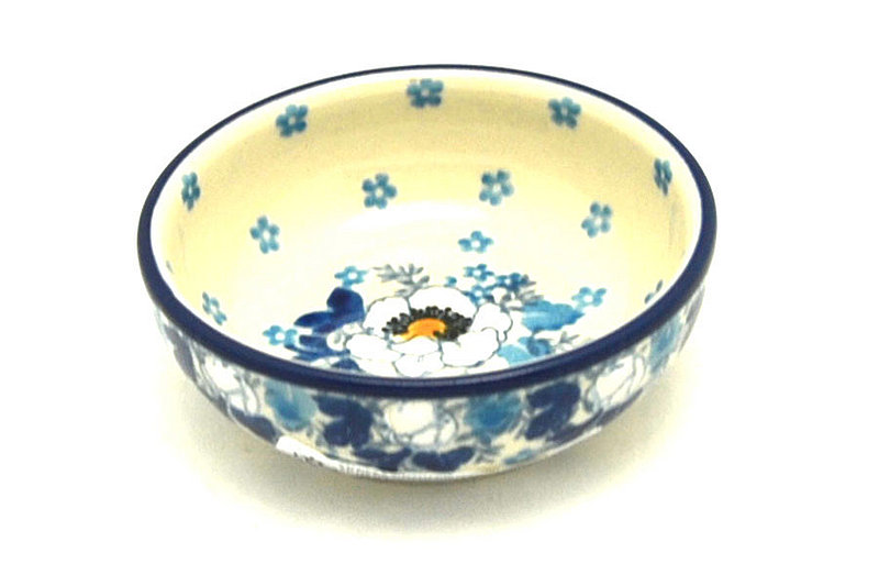 Ceramika Artystyczna Polish Pottery Dish - Round Food Prep - White Poppy B88-2222a (Ceramika Artystyczna)