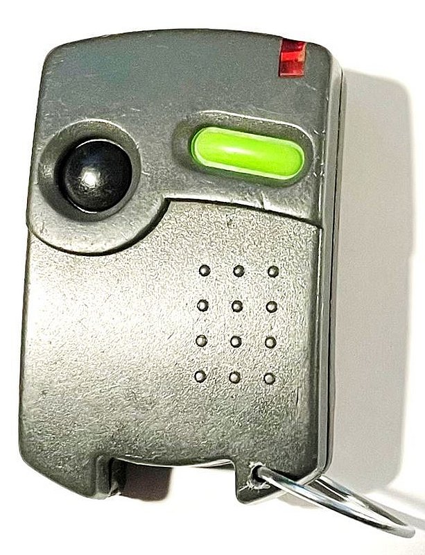 Prestige keyless remote Pursuit 9244 AT2C key fob BGAPRO2T BGAPR02T car