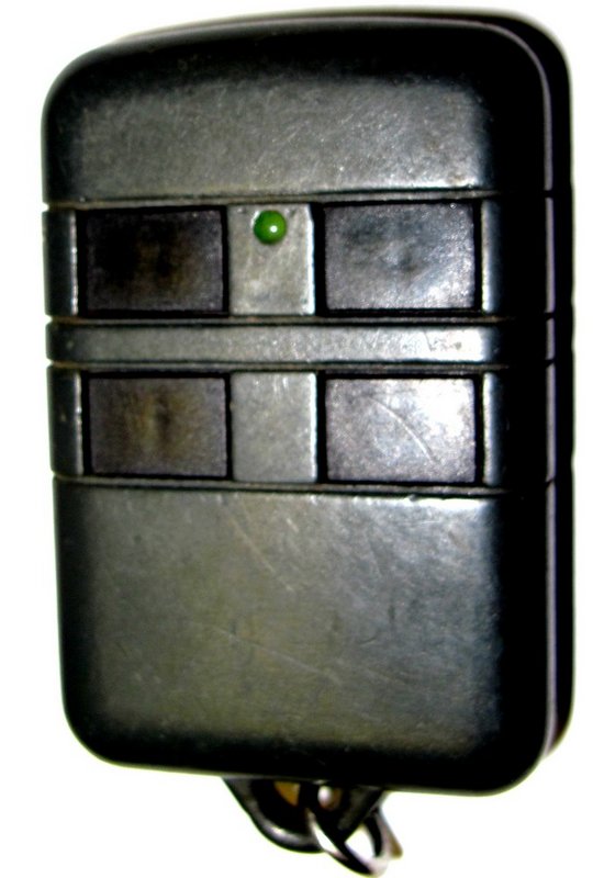 Executive Keyless Remote Control FCC ID L2MREC11 Green LED Entry