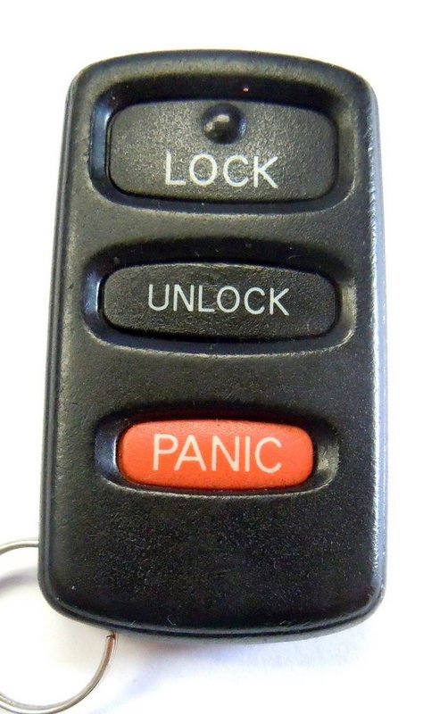 key fob fits Mitsubishi keyless remote MR587977 FCC ID E4EG8D522MA