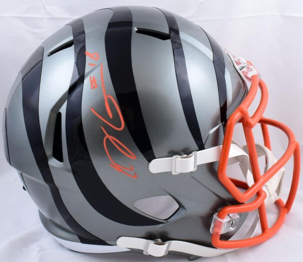 A.J. Green Autographed Cincinnati Bengals Chrome Mini Football Helmet - JSA  COA