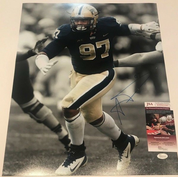 Aaron Donald Autographed Memorabilia Signed Photo Jersey Collectibles Merchandise
