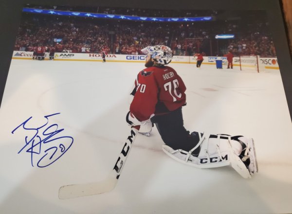 Braden Holtby Autographed Washington Capitals Custom Home Jersey- Beckett  Certified Authentic
