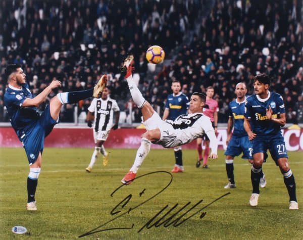 Ronaldo Autographed | Player
