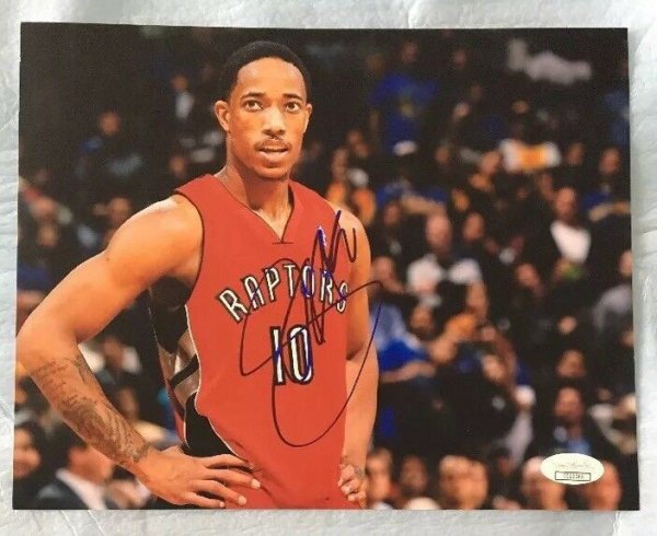 demar derozan signed jersey