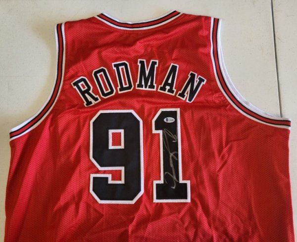 Dennis Rodman Signed Detroit Pistons Jersey (JSA COA) 5xNBA