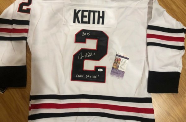 duncan keith autographed jersey