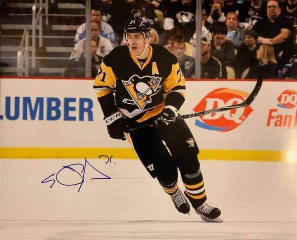 Evgeni Malkin Autographed Memorabilia | Signed Photo, Jersey, Collectibles & Merchandise