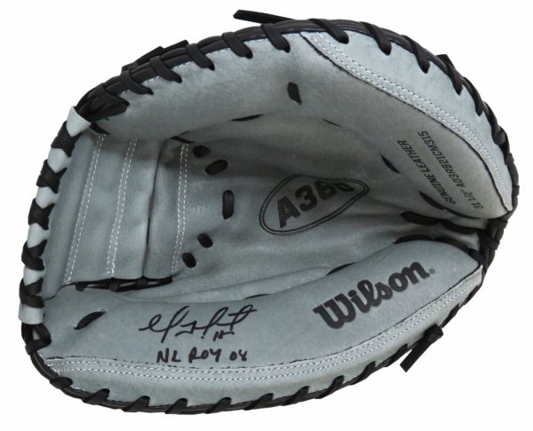 Geovany Soto Autographed Signed Chicago Cubs Wilson Silver & Black Catchers Glove w/NL ROY 08