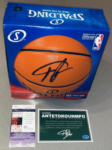 Giannis Antetokounmpo | Player