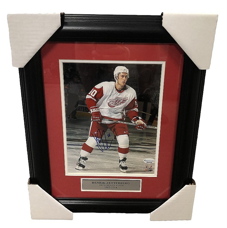 Authentic Autographed Sports & NHL Memorabilia