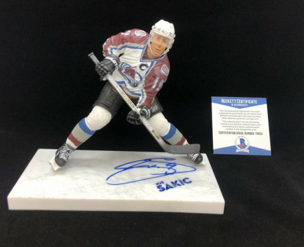 joe sakic mcfarlane
