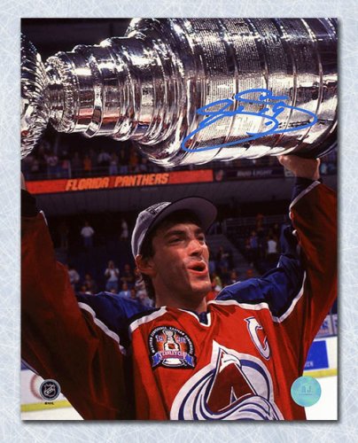 Joe Sakic Colorado Avalanche Autographed Signed 1996 Stanley Cup 8x10 Photo