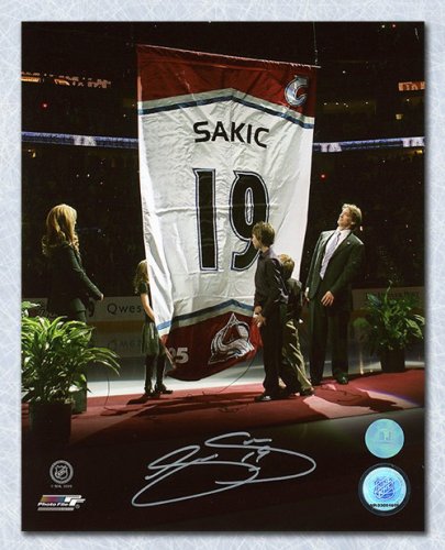 Joe Sakic Colorado Avalanche Autographed Signed Banner Retirement 8x10 Photo