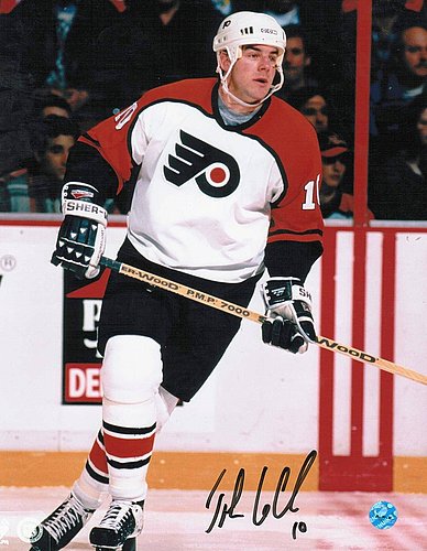 John LeClair Autographed Philadelphia Flyers 8X10 Photo (Shot)