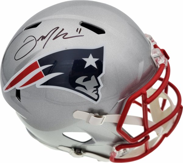 Julian Edelman Signed New England Patriots Full Size Speed Flex Authentic  Salute to Service Helmet (JSA)