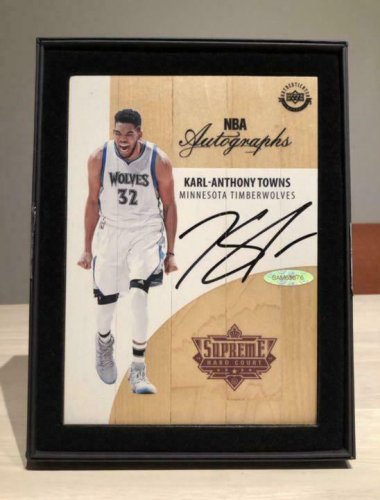 karl anthony towns autograph