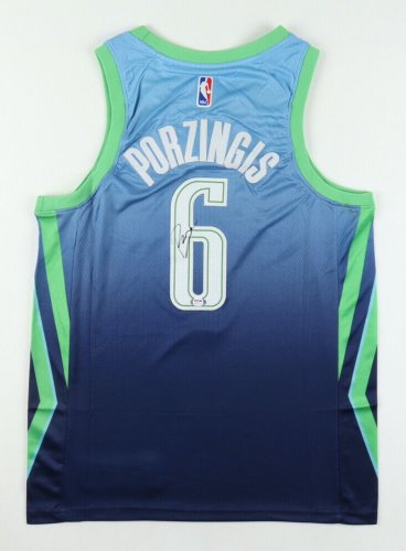 Kristaps Porzingis Autographed Signed Dallas Mavericks Jersey (PSA COA) 2014 Top 4 NBA Pick
