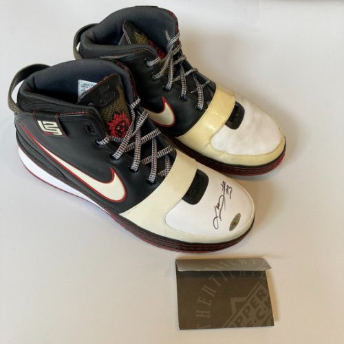 Lebron James Autographed Signed Nike Game Model Sneakers UDA UDA COA