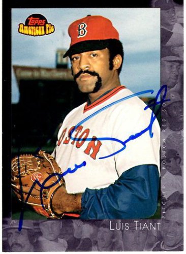 Luis Tiant autographed baseball card (California Angels Cleveland Indians)  1983 O Pee Che #179