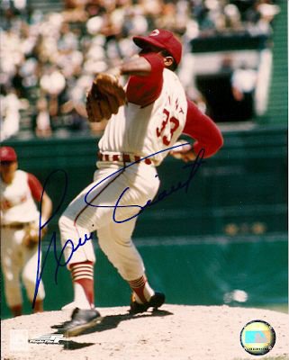 Autographed Baseball - Luis Tiant –