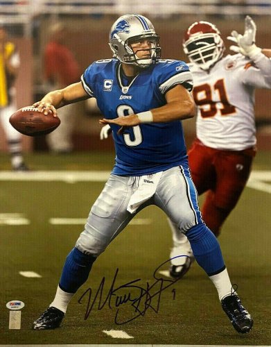 Matthew Stafford Signed Autographed Detroit Lions 8x10 inch Photo PSA//DNA Authenticity Stafford Sticker