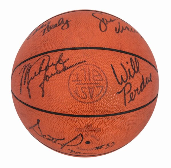 Michael Jordan Autographed Signed 1988-89 Chicago Bulls Team Auto Basketball Beckett COA