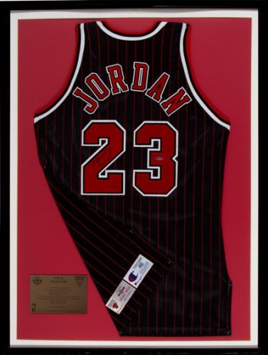 Michael Jordan Autographed Signed 72-10 1995-96 Pro Cut Chicago Bulls Jersey PSA DNA & UDA