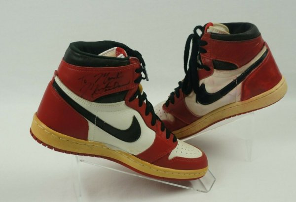Michael Jordan Autographed Signed Rookie Pair Of 1985 Nike Jordan 1 Shoes Sneakers JSA & Beckett