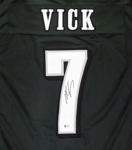 Mitchell & Ness Men's Michael Vick Kelly Green Philadelphia Eagles 2010  Authentic Throwback Retired Player Jersey - Macy's