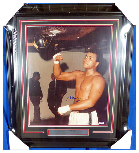 Muhammad Ali Autographed Signed Framed 16x20 Photo - PSA/DNA Authentic