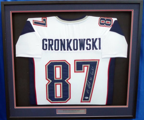 New England Patriots Rob Gronkowski Autographed Signed Framed White Jersey Gronk Beckett Bas Stock 154958