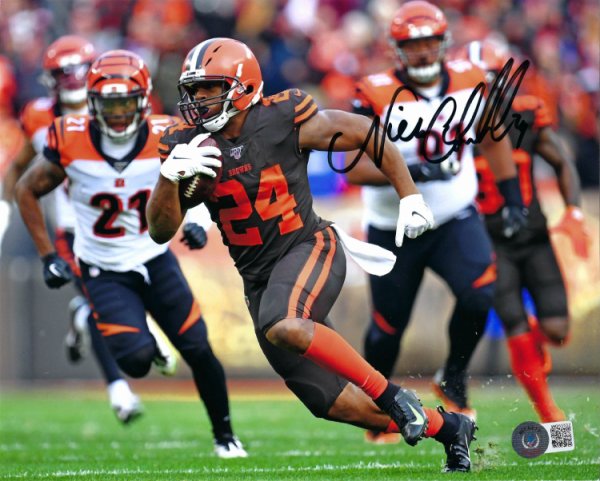 Nick Chubb Cleveland Browns 8-5 8x10 Autographed Signed Photo - Beckett Authentic