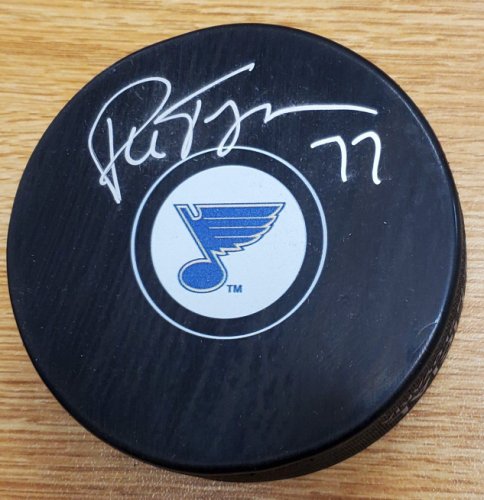 Pierre Turgeon New York Islanders Hand Signed 1993-94 Score Hockey Car -  All Sports Custom Framing