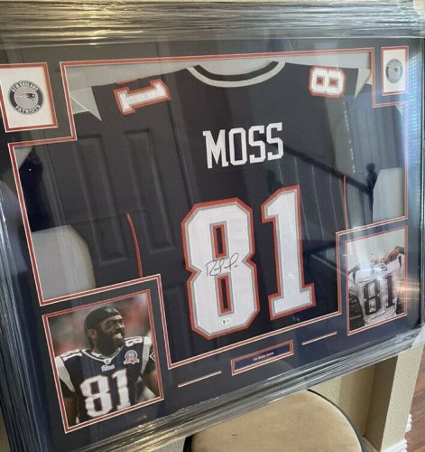 randy moss signed patriots jersey