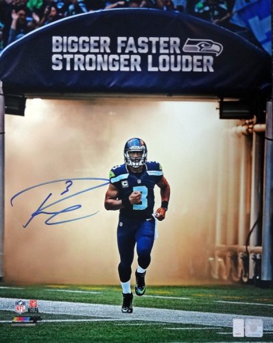 Russell Wilson Autographed Signed 16X20 Photo Seattle Seahawks Rw Holo #88008