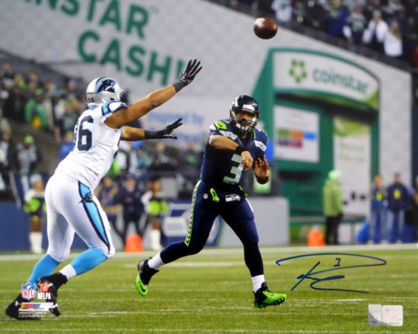 Russell Wilson Autographed Signed 16X20 Photo Seattle Seahawks Rw Holo #95140