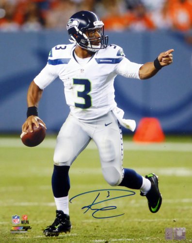 Russell Wilson Autographed Signed 16X20 Photo Seattle Seahawks Rw Holo #95143