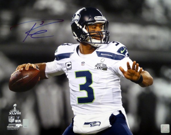 Russell Wilson Autographed Signed 16X20 Photo Seattle Seahawks Super Bowl Rw Holo #80814
