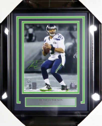 Russell Wilson Autographed Signed Framed 8X10 Photo Seattle Seahawks Super Bowl Rw Holo #126528