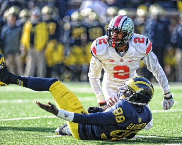 Ryan Shazier Autographed Standing in Away Jers. 16x20 Photo