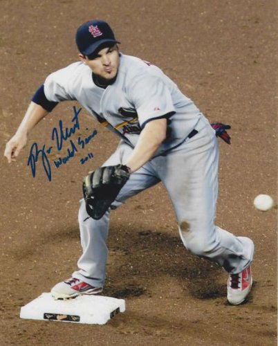 Autographed Ryan Theriot 8X10 Chicago Cubs Photo at 's