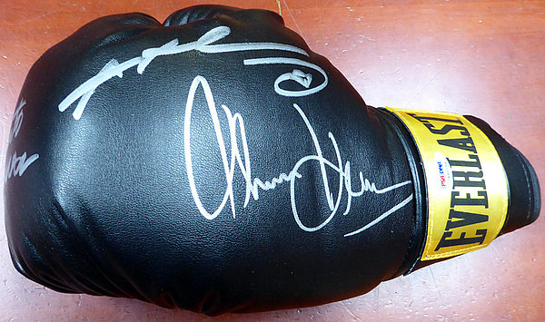 Sugar Ray Leonard Autographed Signed Boxing Greats Black Everlast Boxing Glove With 3 Signatures Including , Thomas Hearns & Roberto Duran Lh PSA/DNA #112585