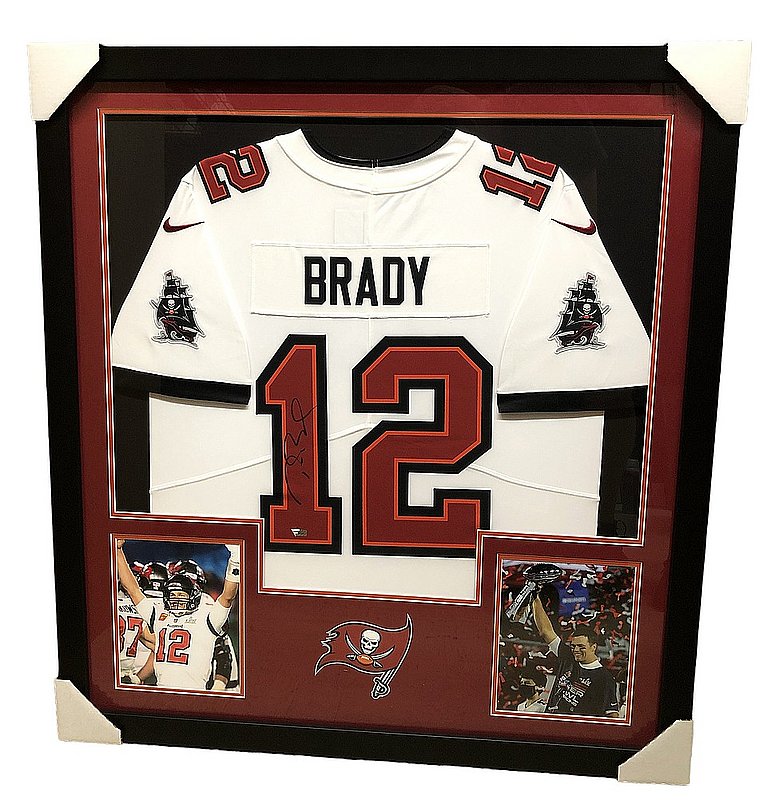 Tom Brady Autographed Signed Tampa Bay Buccaneers Deluxe Framed White Nike Jersey - Fanatics Authentic 