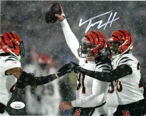 Evan McPherson Cincinnati Bengals 8x10 8-3 Autographed Photo - JSA