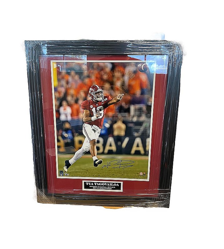 : Alabama Tua Tagovailoa Autographed Framed Red Jersey Beckett  BAS : Sports & Outdoors