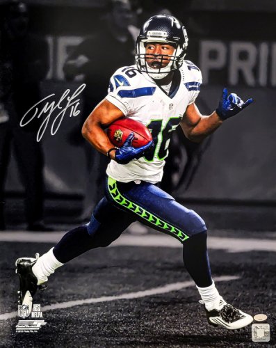 Tyler Lockett Autographed Framed 8x10 Photo Seattle Seahawks Color Rush  Green MCS Holo Stock #210978 - Mill Creek Sports