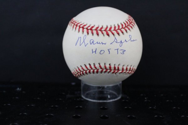 Warren Spahn Signed Autographed Jersey Milwaukee Braves JSA XX76174