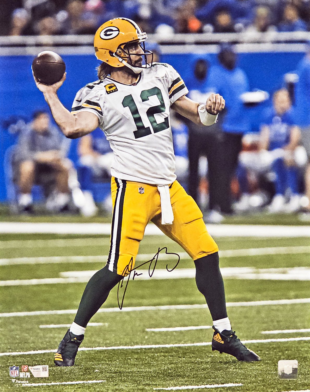 Aaron Rodgers, Fanatics Sign Exclusive Autograph Deal